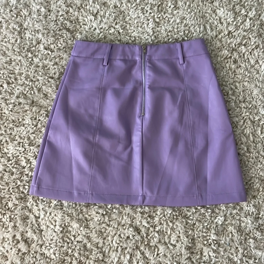 Mi ami Lavender Mini Skirt - Picture 2 of 3